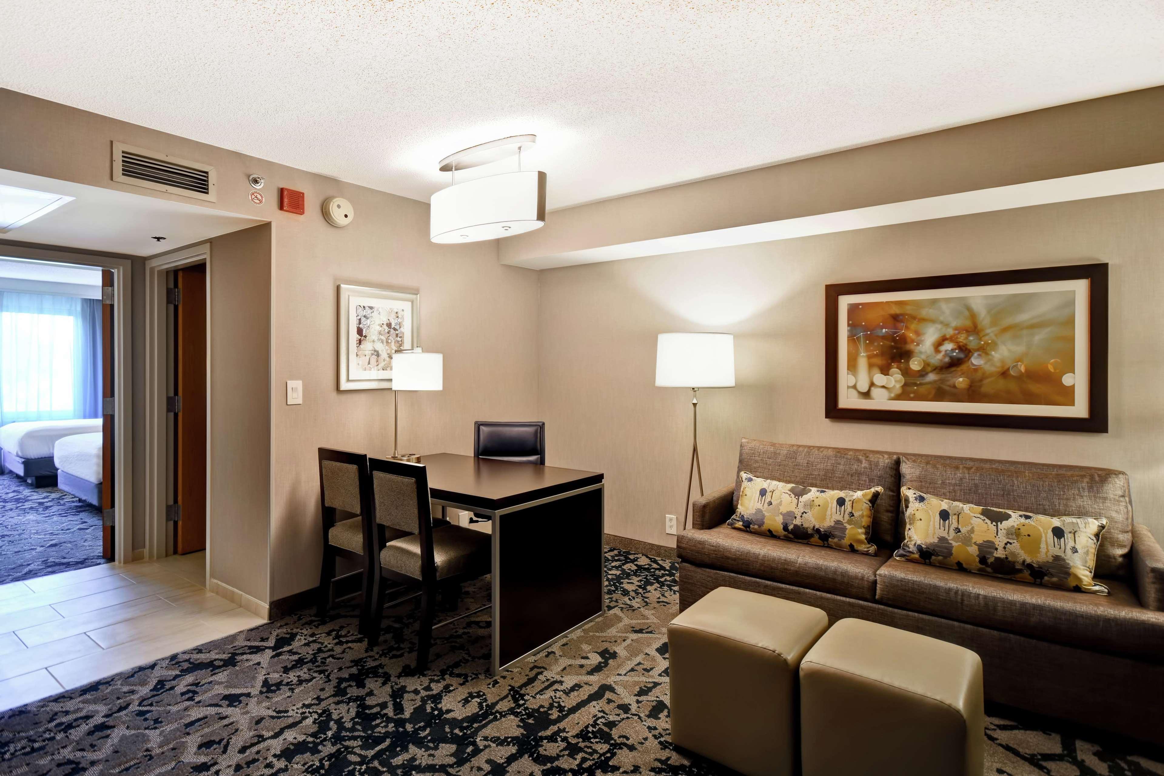 Embassy Suites By Hilton Raleigh Durham Research Triangle Кэри Экстерьер фото