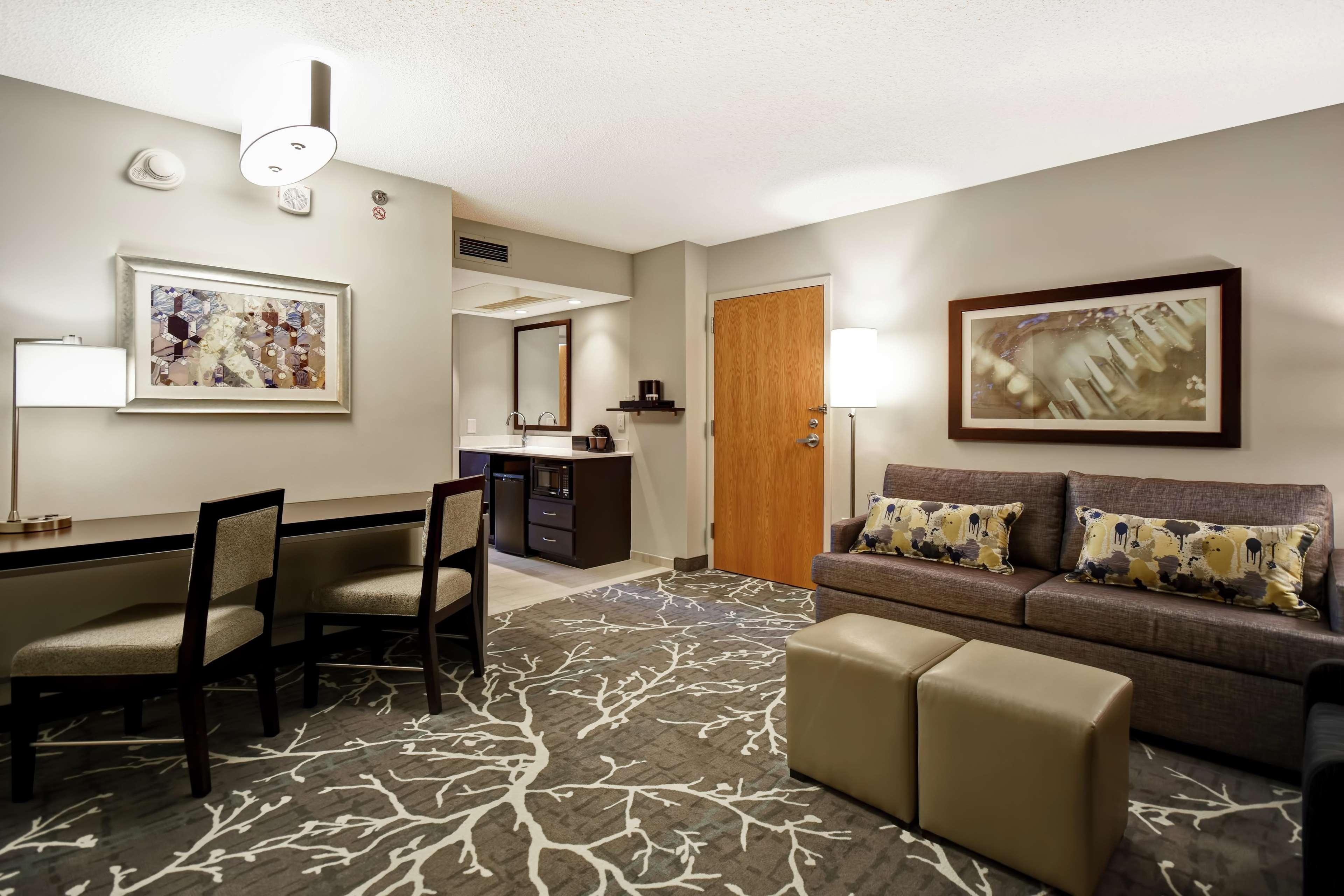 Embassy Suites By Hilton Raleigh Durham Research Triangle Кэри Экстерьер фото