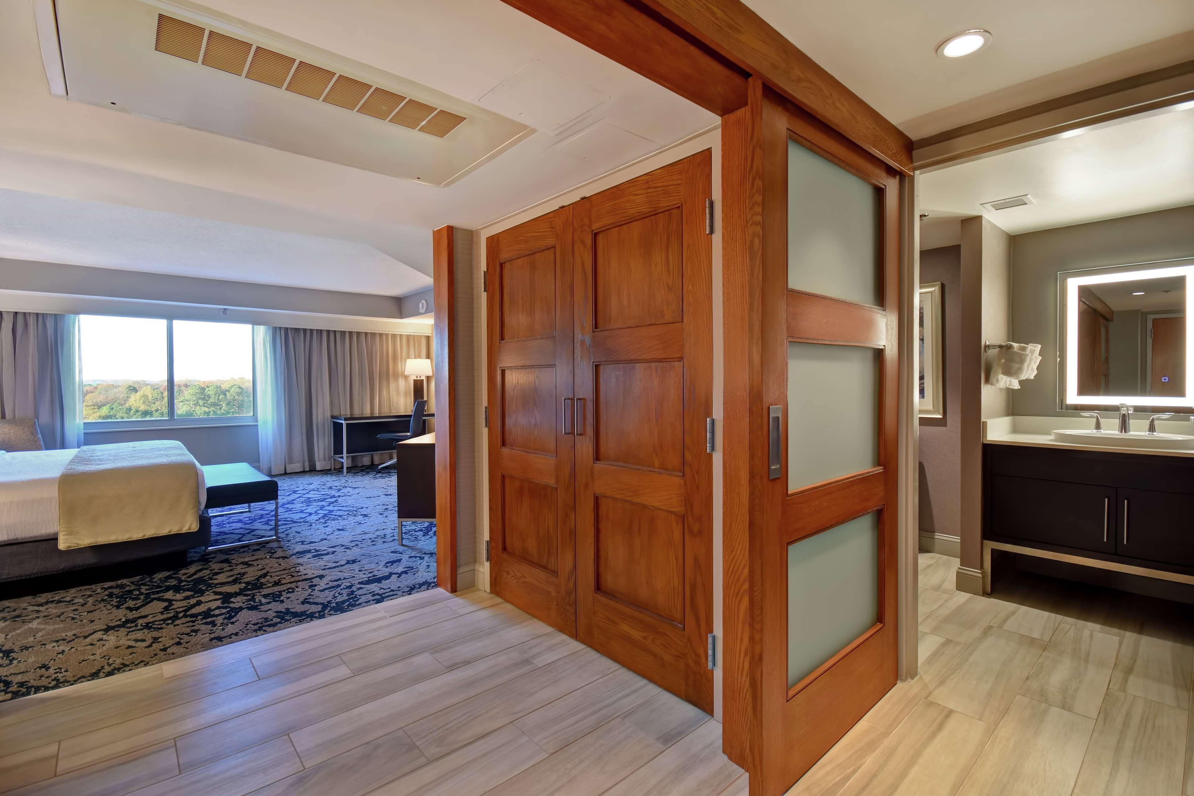 Embassy Suites By Hilton Raleigh Durham Research Triangle Кэри Экстерьер фото