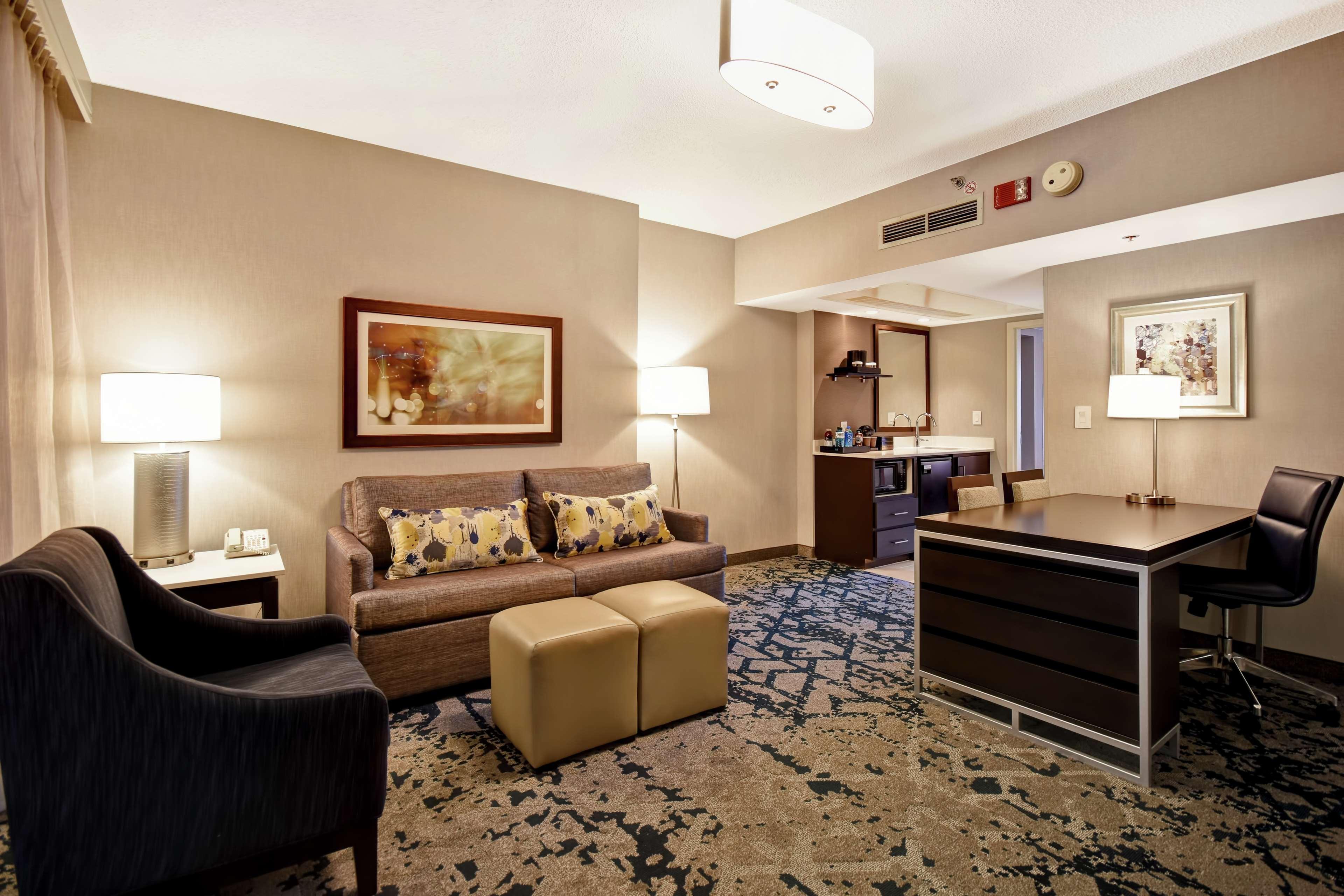 Embassy Suites By Hilton Raleigh Durham Research Triangle Кэри Экстерьер фото