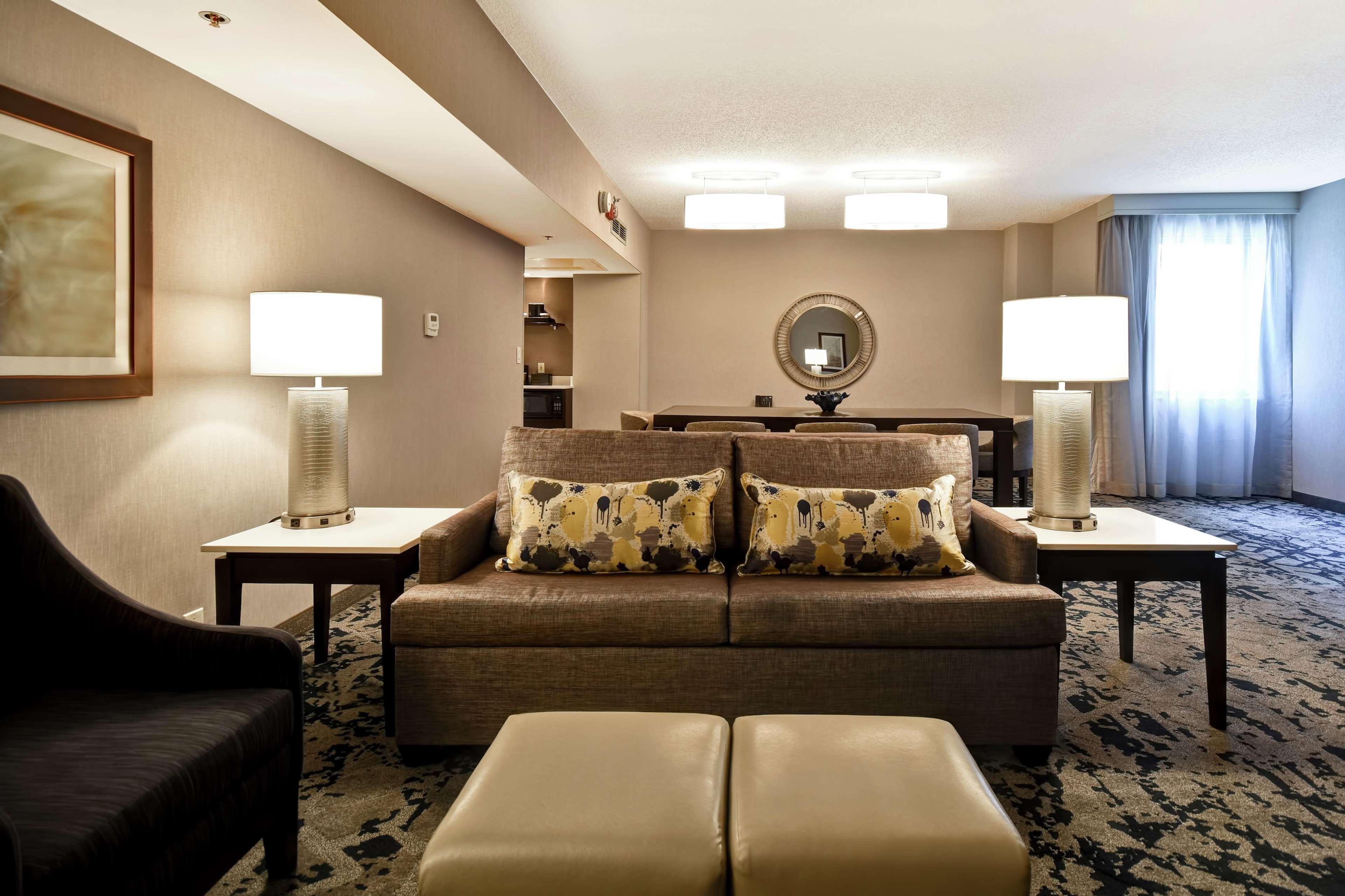 Embassy Suites By Hilton Raleigh Durham Research Triangle Кэри Экстерьер фото