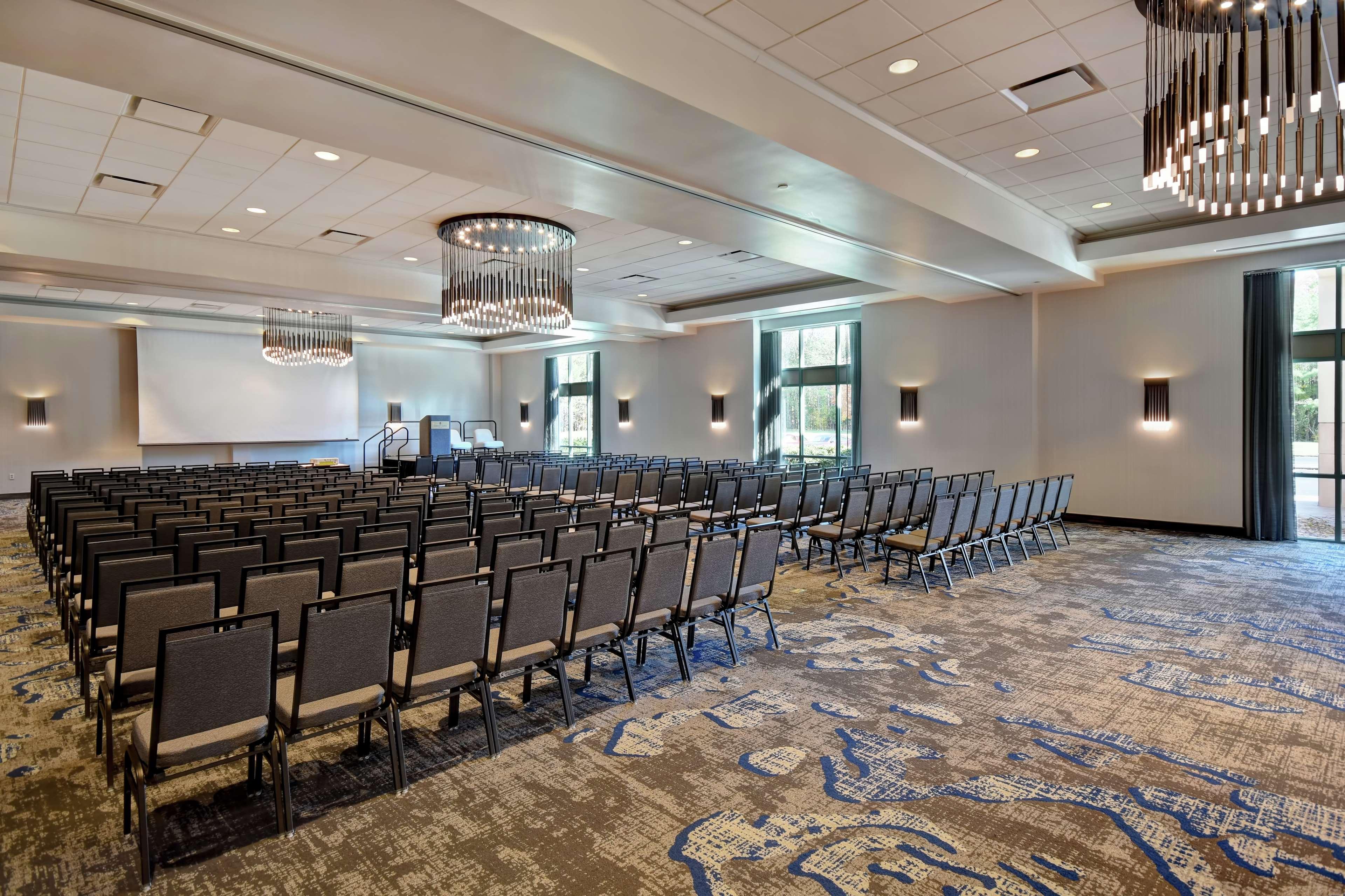 Embassy Suites By Hilton Raleigh Durham Research Triangle Кэри Экстерьер фото