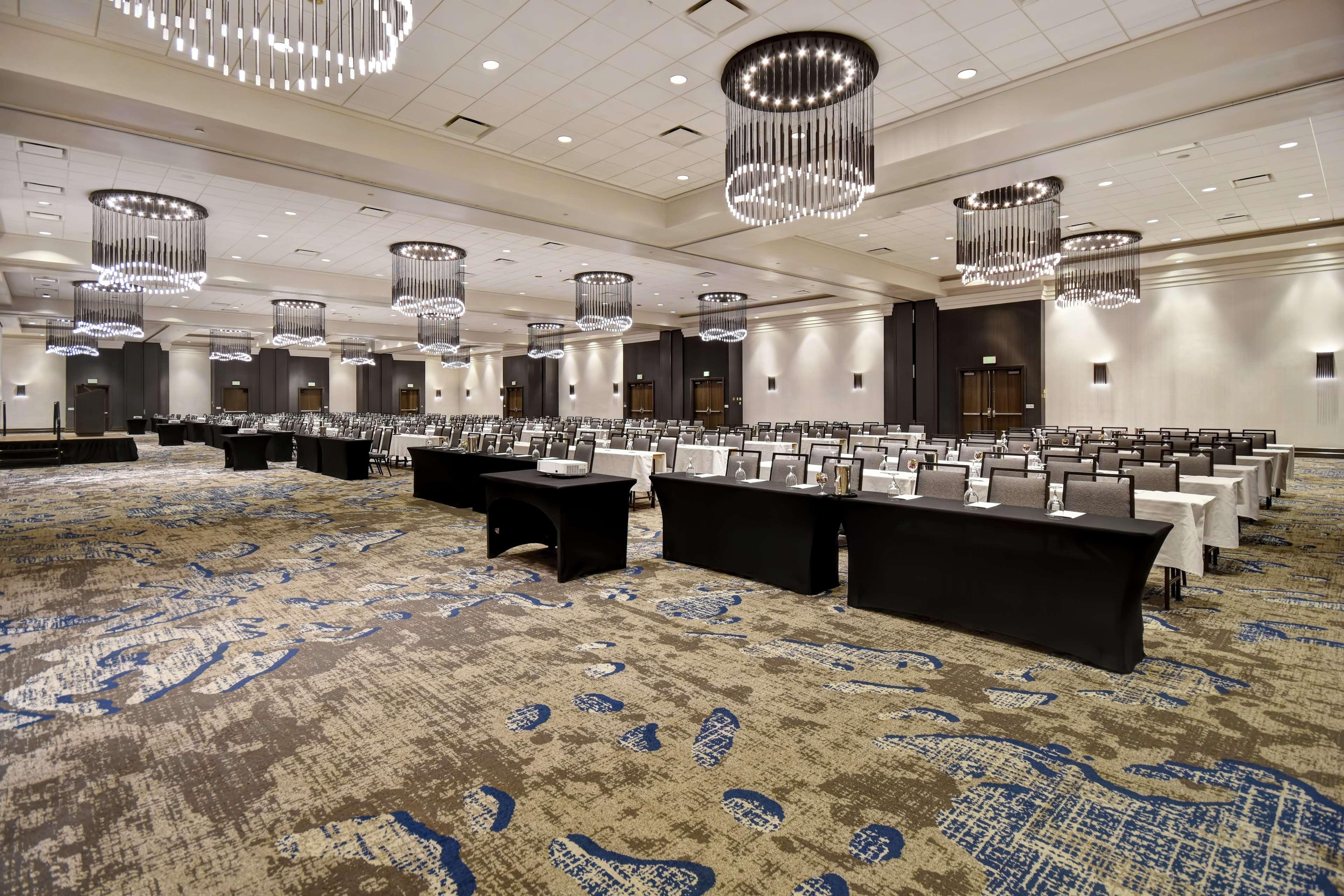 Embassy Suites By Hilton Raleigh Durham Research Triangle Кэри Экстерьер фото