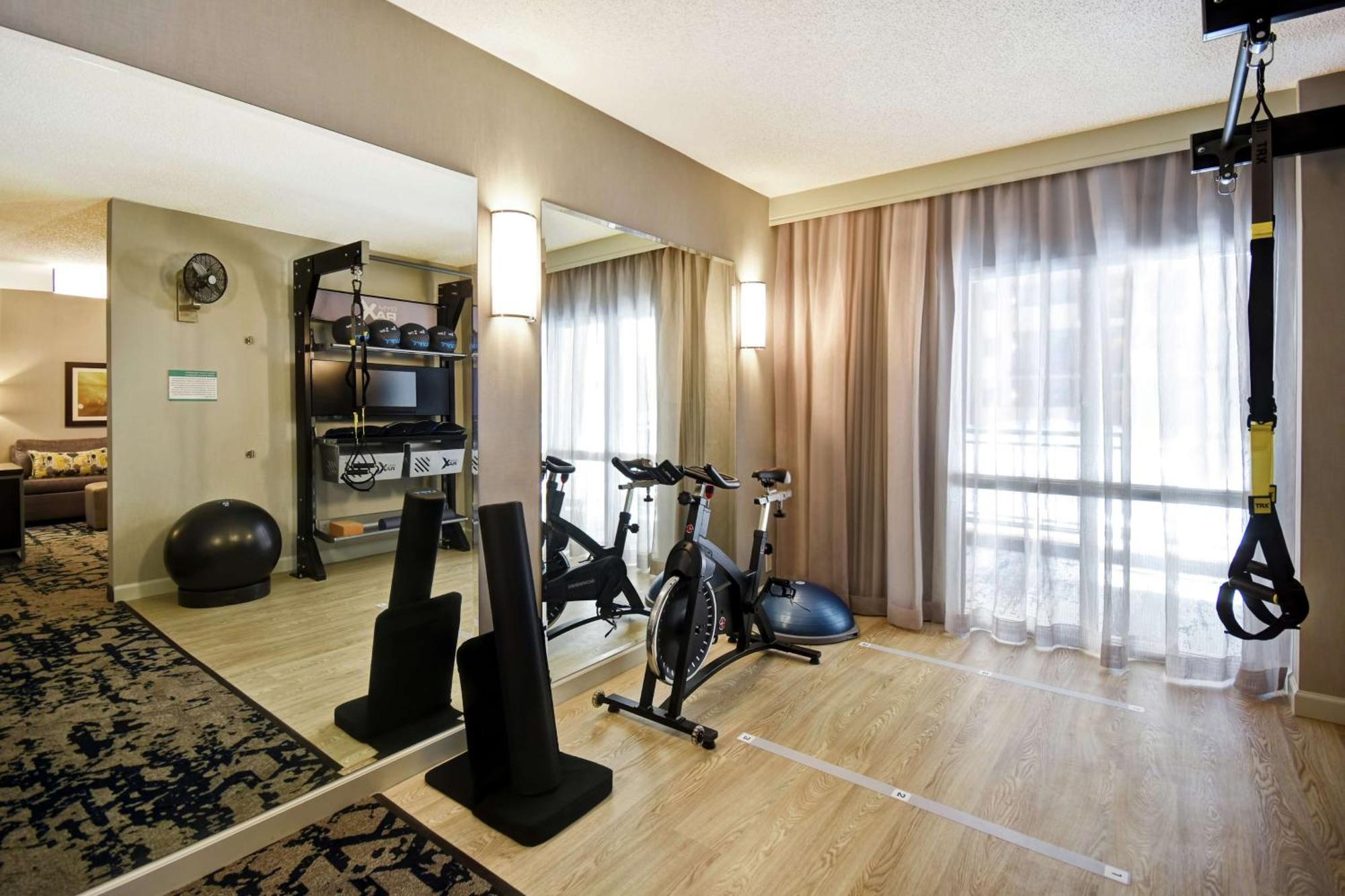Embassy Suites By Hilton Raleigh Durham Research Triangle Кэри Экстерьер фото