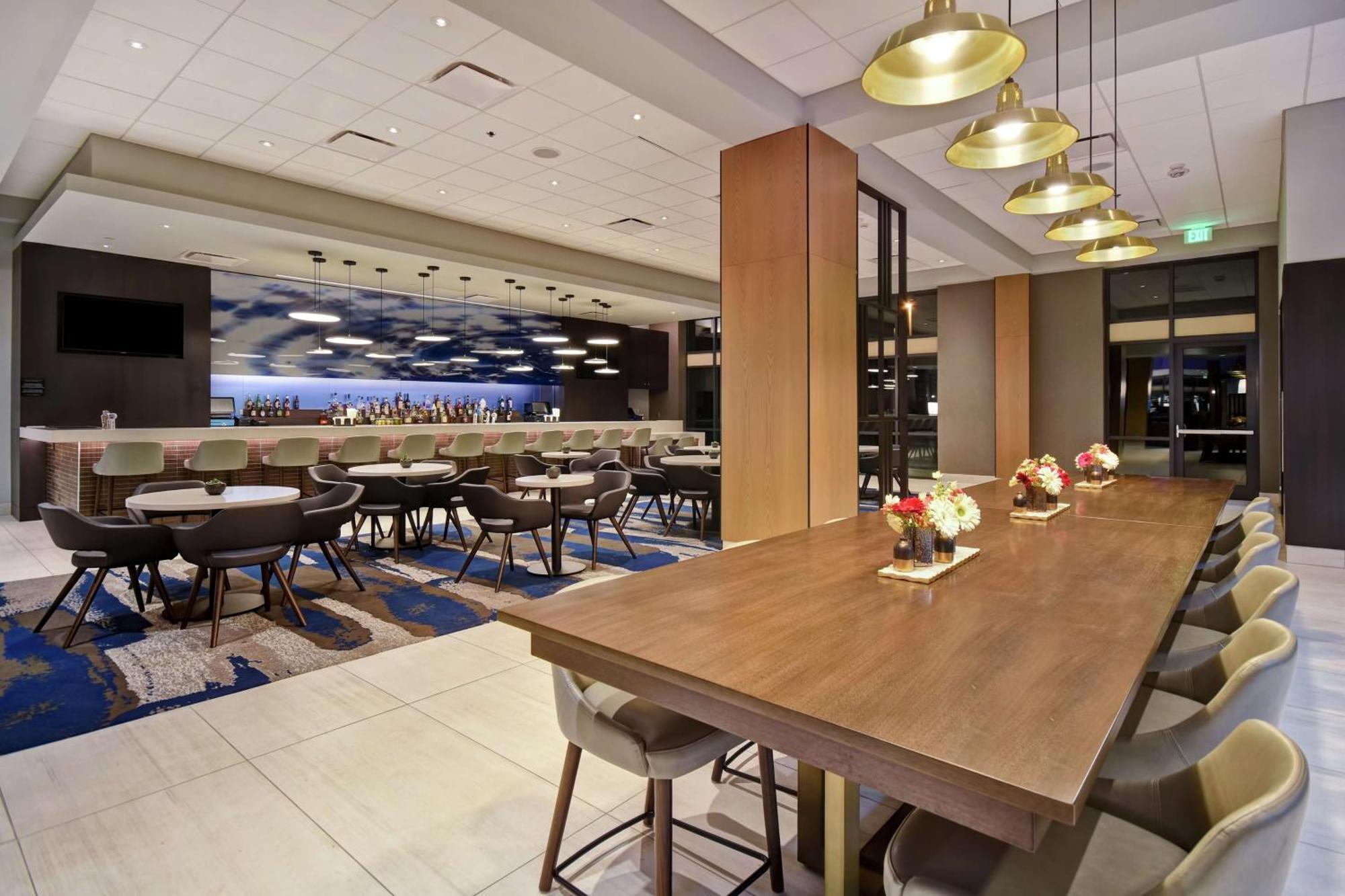 Embassy Suites By Hilton Raleigh Durham Research Triangle Кэри Экстерьер фото