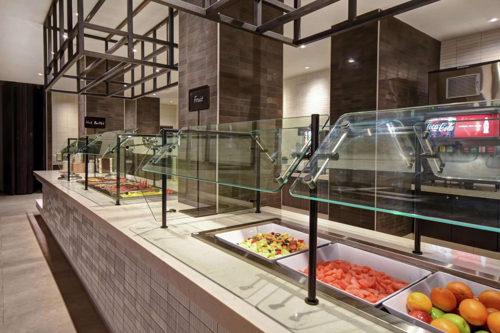 Embassy Suites By Hilton Raleigh Durham Research Triangle Кэри Экстерьер фото